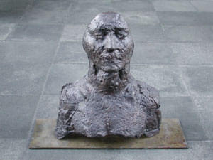 ma_anastazja_2003_43x35x18cm_bronzeunikatrckseitigmonogrammiertunddatiertaufderplinthebezeichnetdatiertundmonogrammi.jpg